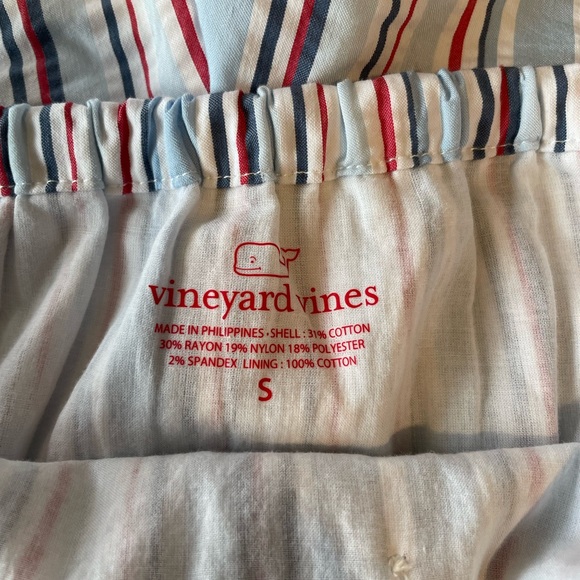 Girls Vineyard Vines Romper size Small - Picture 3 of 3